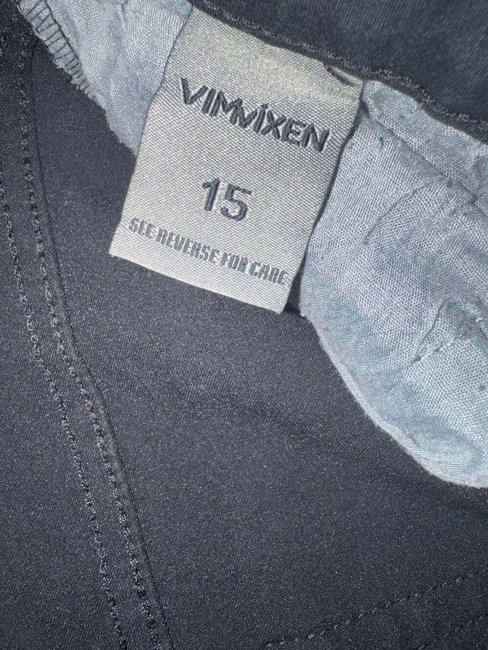 Black Denim Bermuda Shorts Vim Vixen Size 15 Cuffed Mid Rise - Picture 2 of 3